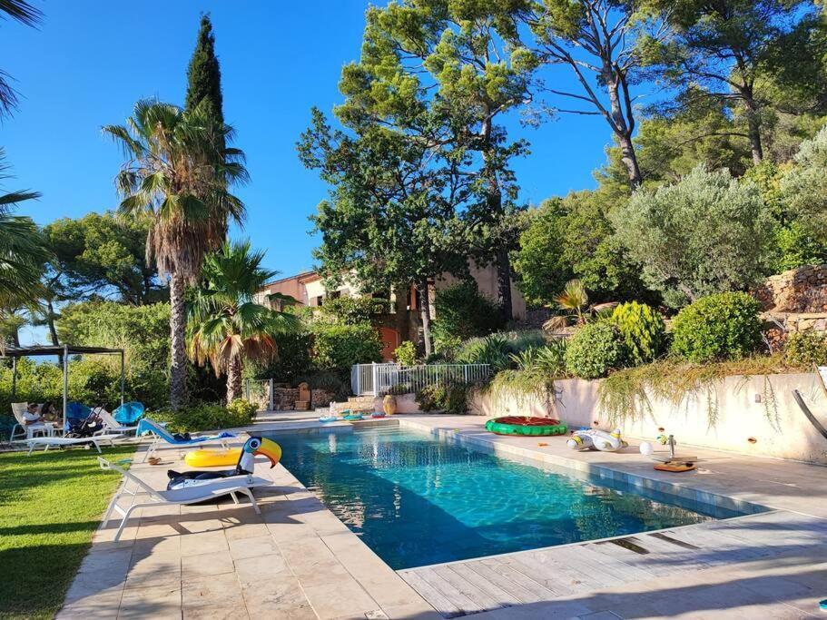 Superbe Calista Classee 5 Etoiles Pour 10 Personnes Avec Piscine Vue Mer, Proche Des Plages Et Du Circuit Du Castellet Paul Ricard * Le Beausset